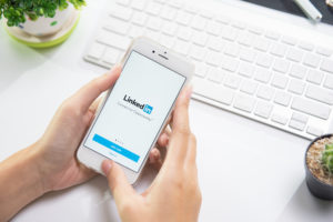 ways use Linkedin sales